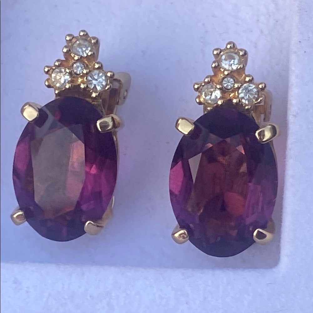 Christian Dior Gold-Tone Purple Oval Crystal Stud Earrings with Accent Stones - Picture 6 of 7
